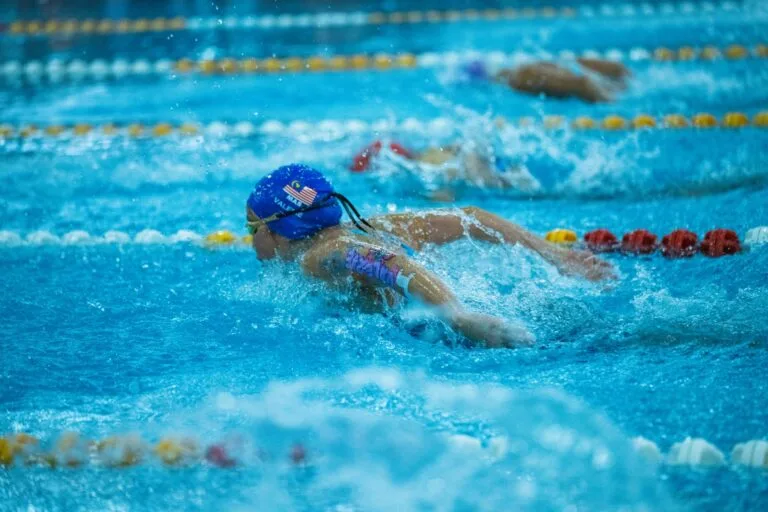 Best Waterproof Fitness Trackers for Summer Swimming and Water Sports