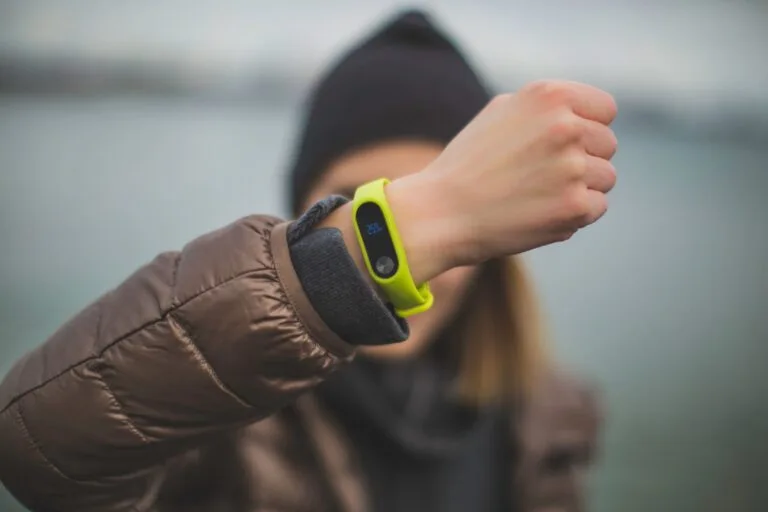 Best Wearables for Winter Running: 4 Cold-Weather Devices Tested for Accuracy - pulsegearreviews