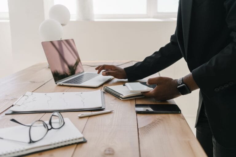Best Standing Desk Converter Of 2025: Our Top Picks For ... - pulsegearreviews