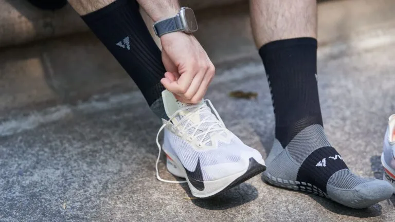 Compression Socks for Runners: Performance & Recovery Guide - pulsegearreviews